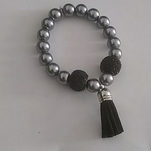 Grey and black pearl bracelet